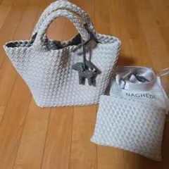 NAGHEDI トートバッグ &ボッテガヴェネタチャームのサムネイル