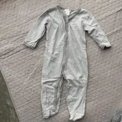 足つきロンパース