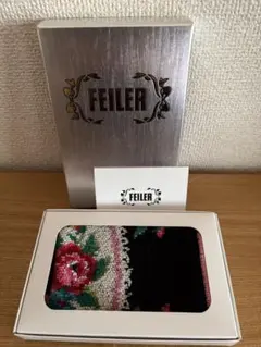 新品箱付き　フェイラー　マドモワゼルローズ　タオルハンカチのサムネイル