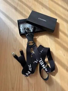 ヴィンテージ CHANEL サスペンダー Made in Italy ロゴ 黒