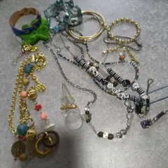 アクセサリー　まとめ売り　ネックレス　ブレスレット　指輪