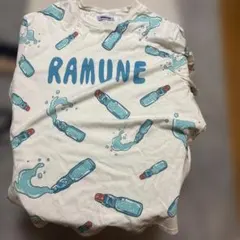 プニュズ Tシャツ