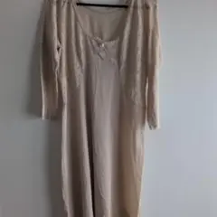 ゆ*よ様 レース長袖スリップ ベージュ