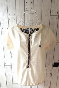 ​【王道】バーバリーブルーレーベル 半袖 ニット アイボリー ホースマーク 38