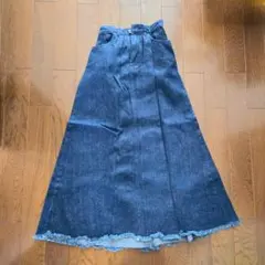 ほぼ未使用★デニムスカート　グレイル フリンジ裾ロングスカート　ジーンズ　ブルー