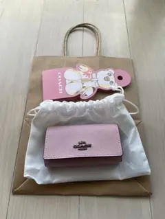 コーチ キーホルダー　ピンク　新品未使用