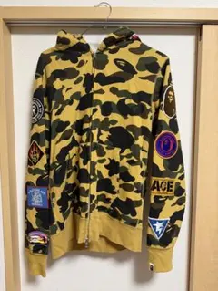 A BATHING APE シャークパーカー