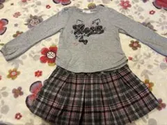 メゾピアノ　猫イラスト長袖トップスとスカートセット　ピンク　グレー