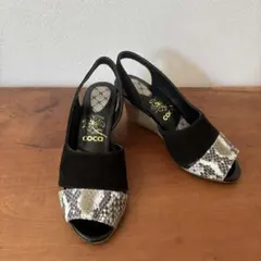 【新品保管品】coca　スエード×ヘビ柄　22.5cm　ウェッジソール　サンダル