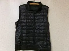 103159 ユニクロ　ダウンベスト　こげ茶色　サイズXL