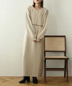 ベージュ ニットワンピース 長袖　NOAHL