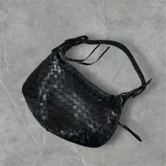 美品】 AULENTTI レザー ワンショルダー 三角バッグ シボ革 ベージュ