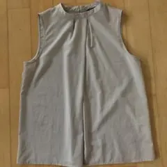 バナナリパブリック　ノースリーブブラウス