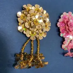 ハンドメイド　スパンコール　お花　パーツ　ワッペン　2個セット