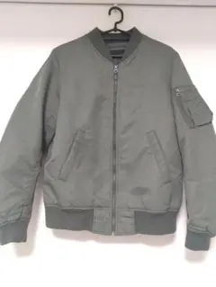 【UNIQLO】オリーブグリーン MA-1ジャケット