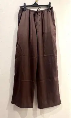 UNIQLO ユニクロ サテンイージーパンツ M ブラウン