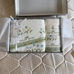 M*様 YUKIKO HANAI タオルセット 花柄刺繍のサムネイル
