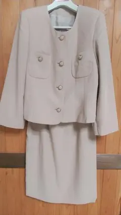 スカートスーツ３点セット