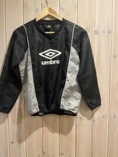 アンブロ umbroピステ ウインドブレーカー 150 ブラック/グレイ