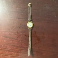 KRIZIA レディース 腕時計 クォーツ ゴールドカラーのサムネイル