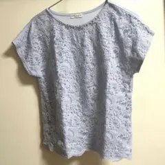 【匿名配送】アースミュージック&エコロジー　Tシャツ　ビジュー　レース　サックスのサムネイル