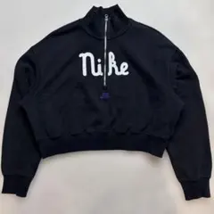 ナイキNIKE クロップドスウェット　ブラック　Mサイズ