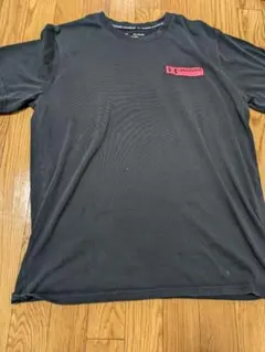 UNDER ARMOUR ブラック Tシャツ XXL