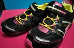 ムーンスター　バネの力　黒　21.5センチ