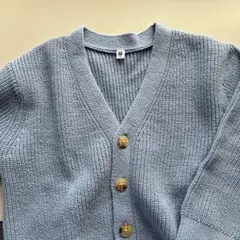 ユニクロ　カーディガン　キッズ　ブルー　セーター　くすみブルー　ボタン