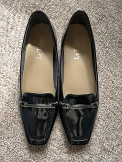 Le Talon ブラック ローファー 低ヒール