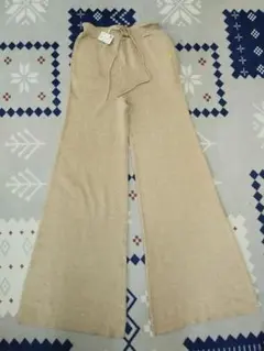 未使用　ZARAパンツ　ベージュ