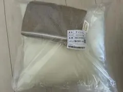 【新品】シモンズ クッション 40×40cm カバー付き x 2個セットのサムネイル