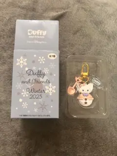 ディズニー　シークレットオブスノーウイーデイ　雪だるまチャーム　リーナベル