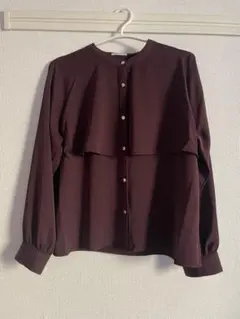 ③ダークバーガンディ フリル付き長袖シャツ L
