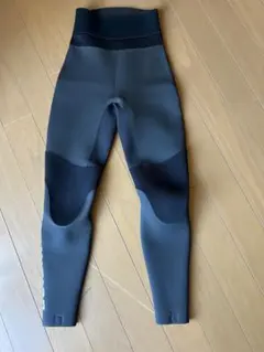 BREAKER OUT ウェットスーツ ロングパンツ Lサイズ相当のサムネイル
