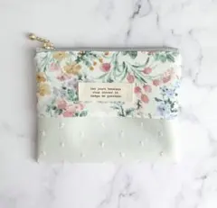 ハンドメイド✩.*˚ ポケットティッシュポーチ【アレット】のサムネイル