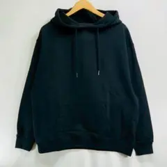 ブラック パーカー