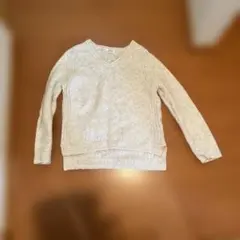 HUMAN WOMAN クリーム色 Vネックニット M