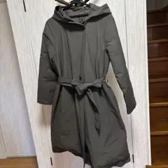 オリーブグリーン フード付きダウンジャケット