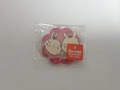 ちいかわ　うさぎ　サンリオ
