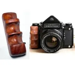 PENTAX ペンタックス 6×7 木製グリップ ペンタックス（PENTAX）67・6×7のグリップハンド、カメラ総重量は増え