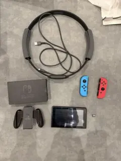 Nintendo Switch 本体 + Joy-Con + ドック + リング