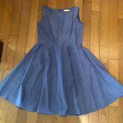 BEAMS HEART ノースリーブ ひざ丈ワンピース ブルー デニム風のサムネイル