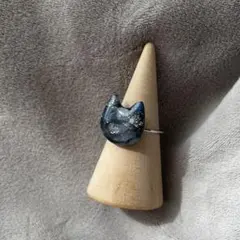 猫ちゃんシリーズ　ポリマークレイリング フリーサイズ　ブルー×パープル×シルバー