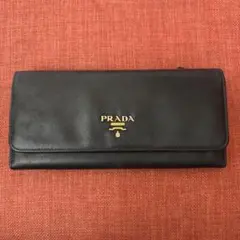 PRADAプラダ 長財布 ブラック サフィアーノレザー 黒　赤