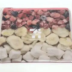 セブンイレブン Happyくじ G賞 スムージーフラットポーチ