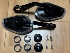 トライアンフ用　バーエンドミラー　社外品のサムネイル