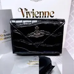 【内柄も素敵☆最新】Vivienne Westwood 三折財布 ブラック