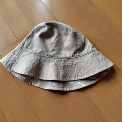 Aロゴ ベージュ バケットハット