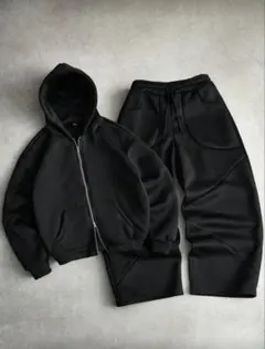 ブラックフード付き セットアップ